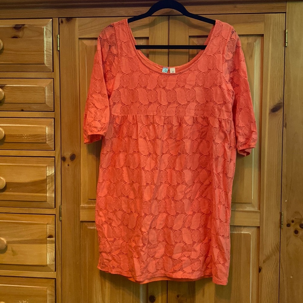 Scoop neck baby doll style dress